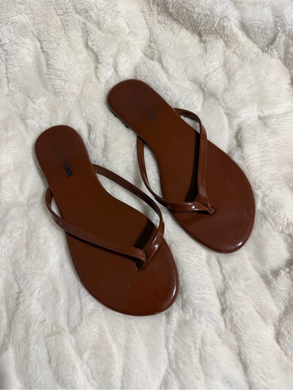 Fashion Nova Brown Glossy Jelly Flip Flop Sandals